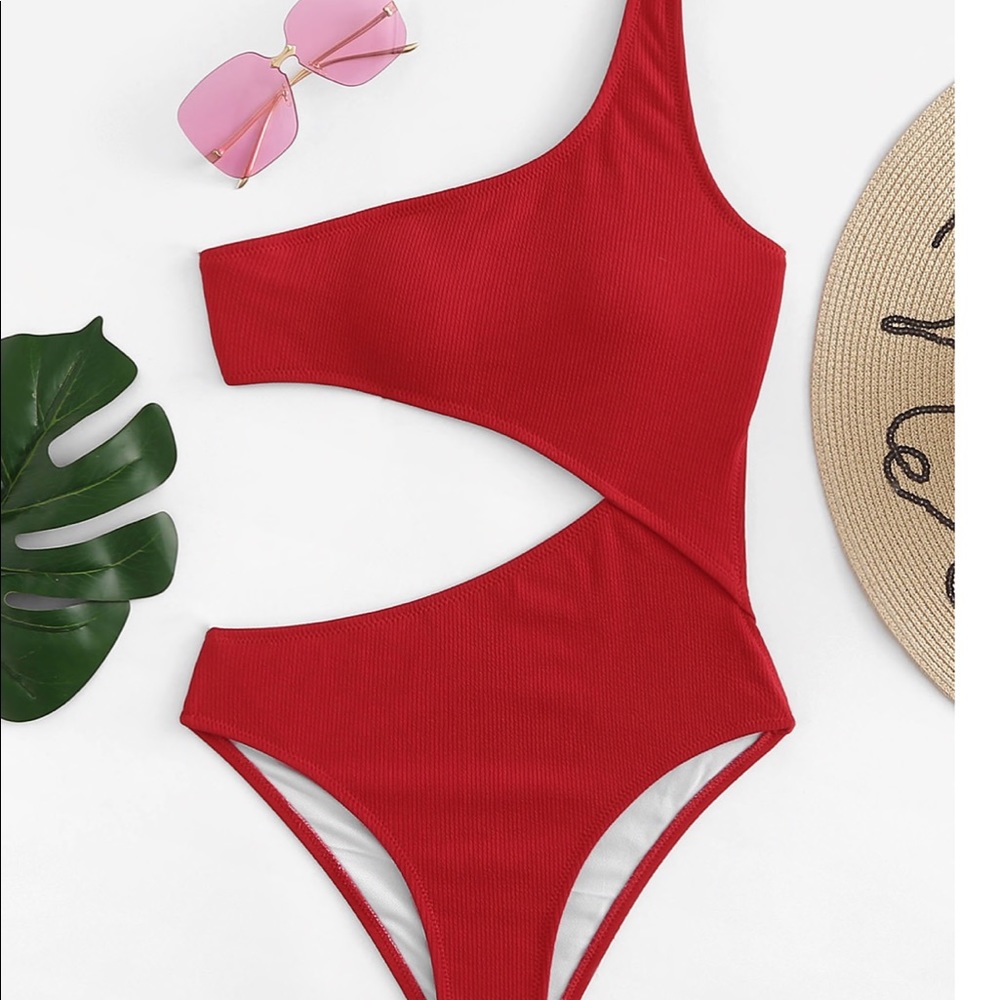 Red Bikini/One Piece